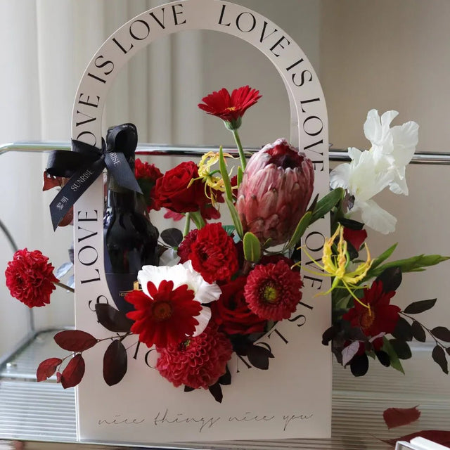 "Love is Love" Flower Bouquet Bag (5 pcs) - Prismribbons